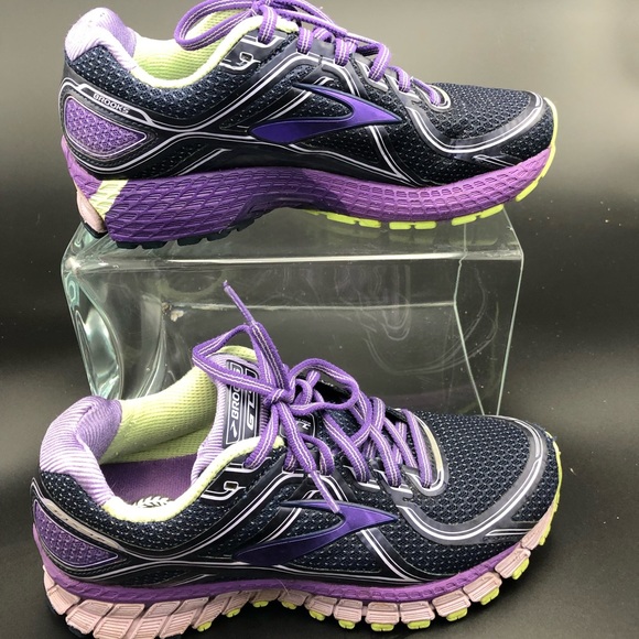 brooks gts womens size 6